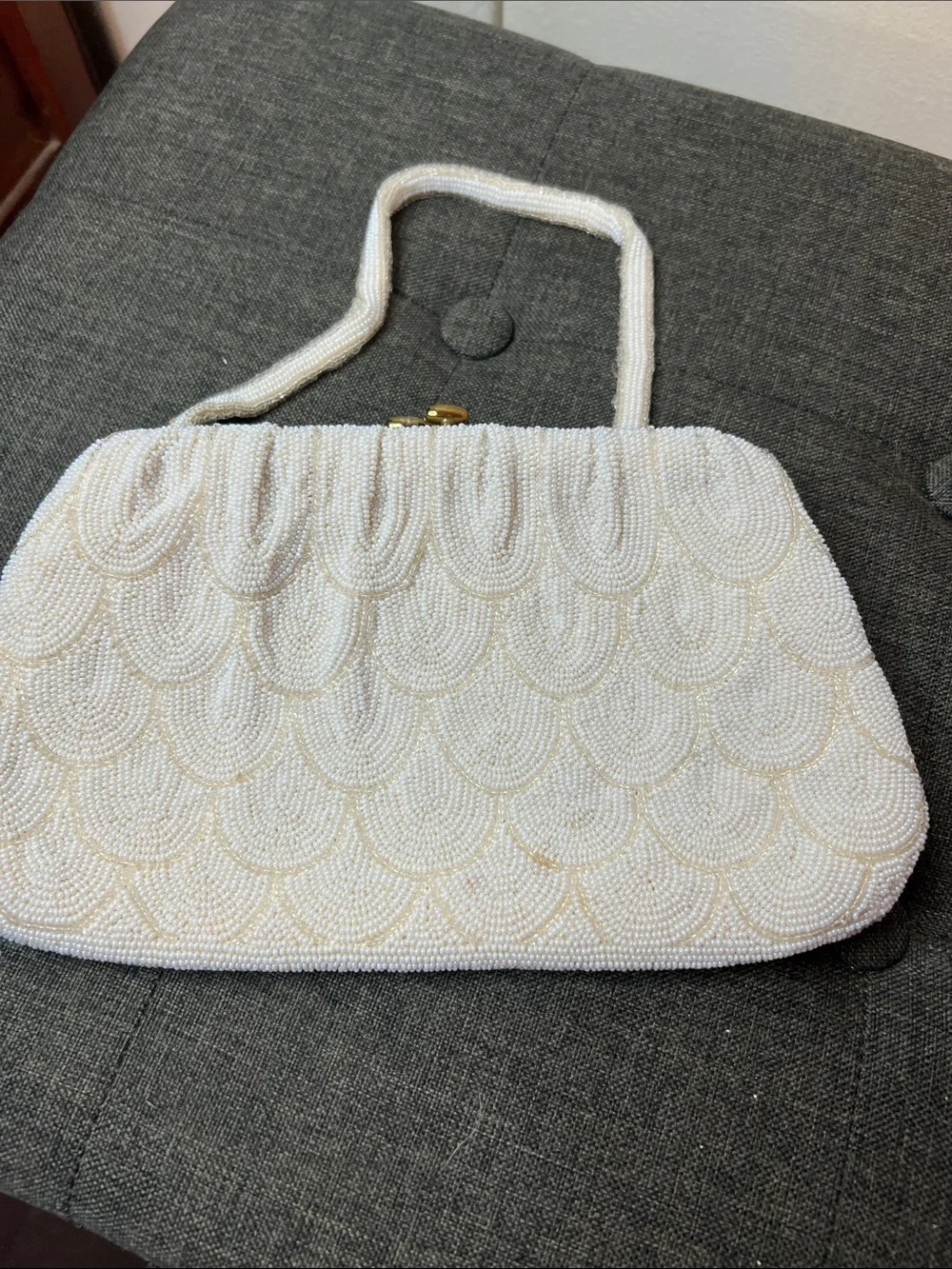 Magid elegant white